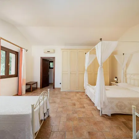 Borgo Alba Barona Turismo Rurale Szálloda 3*