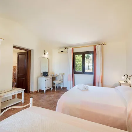 Szálloda Borgo Alba Barona Turismo Rurale