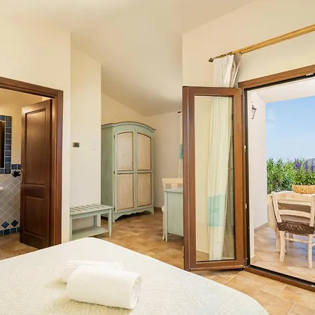 Otel Borgo Alba Barona Turismo Rurale Golfo Aranci