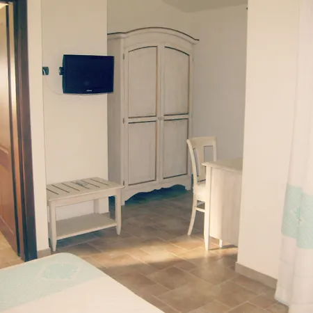 Borgo Alba Barona Turismo Rurale Отель 3*