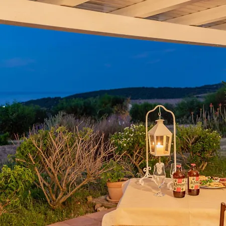 Borgo Alba Barona Turismo Rurale מלון 3*