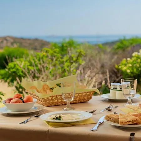 מלון Borgo Alba Barona Turismo Rurale 3*