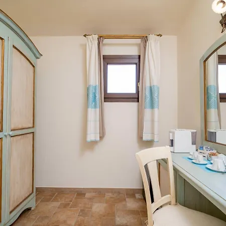 Borgo Alba Barona Turismo Rurale מלון גולפו אראנצ'י