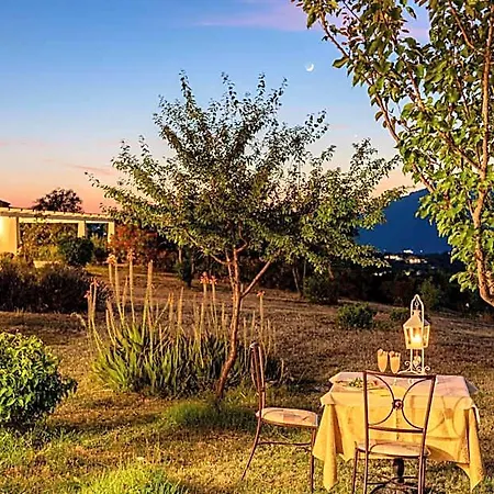 Borgo Alba Barona Turismo Rurale 3* غولفو أرانتْشي