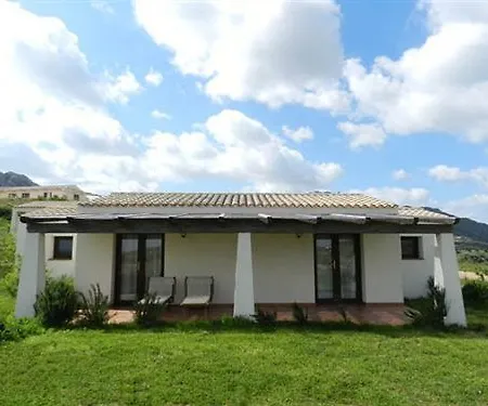 Borgo Alba Barona Turismo Rurale מלון