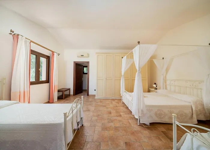 Borgo Alba Barona Turismo Rurale Szálloda 3*
